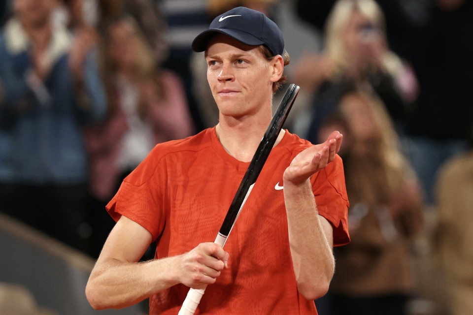 和防守两端 和防守两端