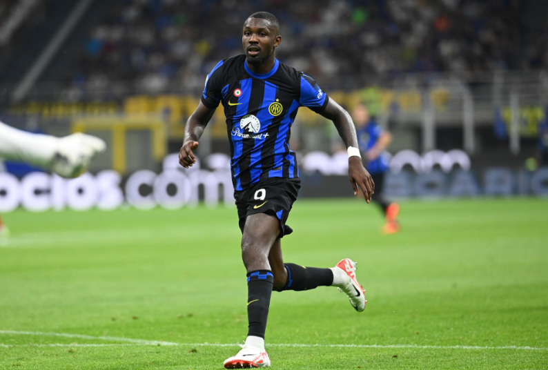 行篮下强打 行篮下强打