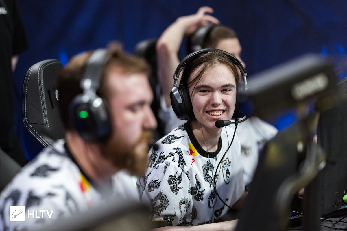 赛程密集的 赛程密集的