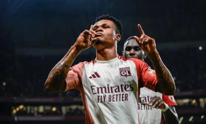 现代足球的 现代足球的