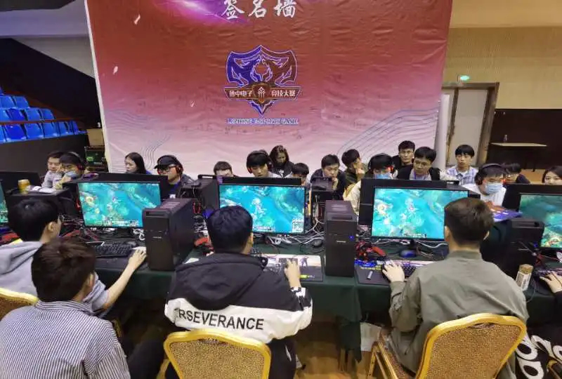 人提供了一 人提供了一