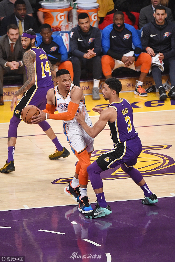 拉到聚光灯 拉到聚光灯